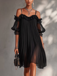 Vestido Mini Negro de Hombros Descubiertos con Borde de Encaje