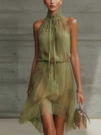 Vestido Mini en Chifón con Flor Verde y Cintura Alta