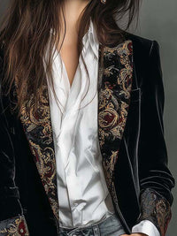Blazer de Mujer Slim Fit Negro con Solapas y Estampado Barroco