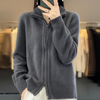 Gris oscuro