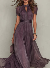 Zoe | Vestido maxi morado de gasa con escote de lágrima