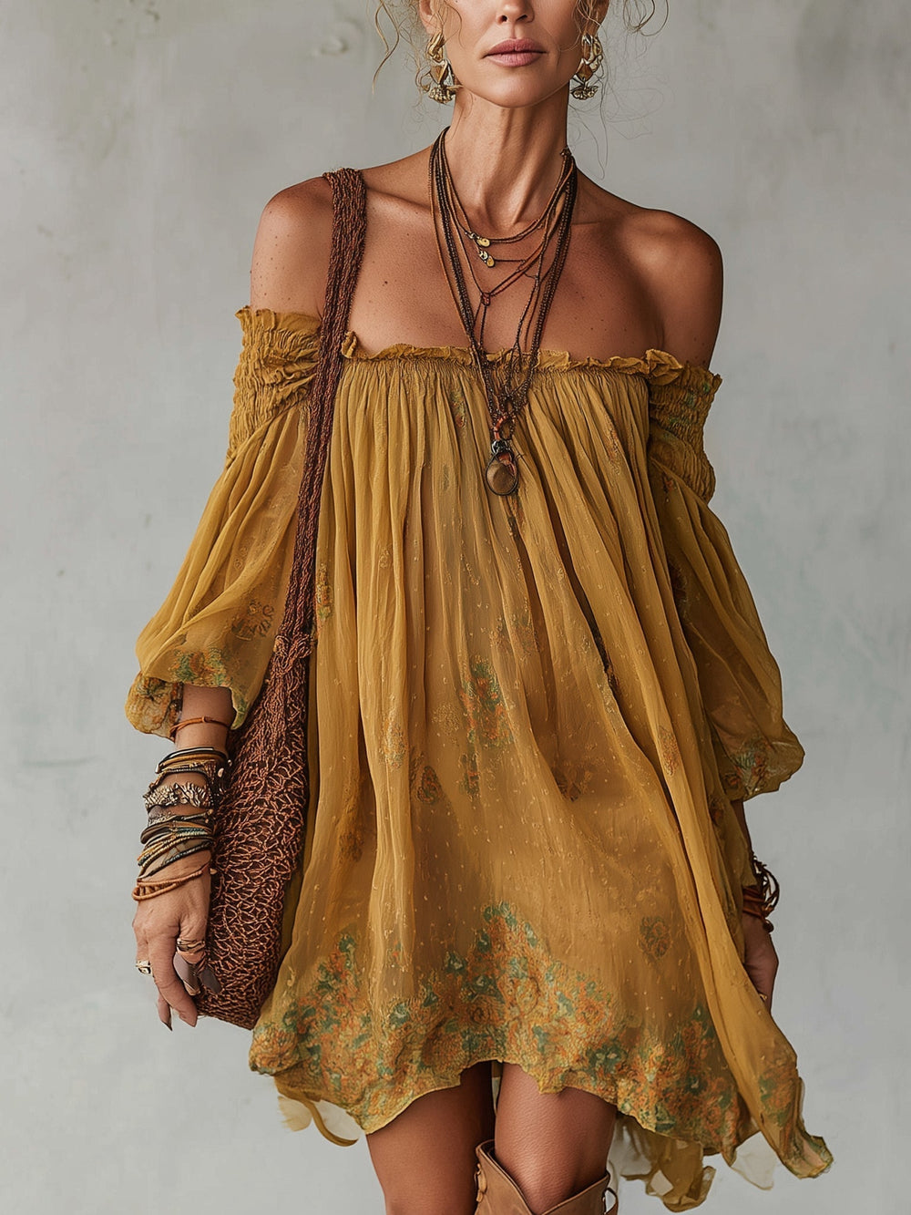 Vestido Mini Amarillo en Chifón Floral con Hombros Descubiertos