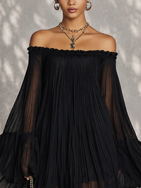 Vestido Mini Negro con Mangas Acampanadas y Volantes