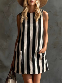 Vestido Mini Sin Mangas de Rayas con Cuello Redondo