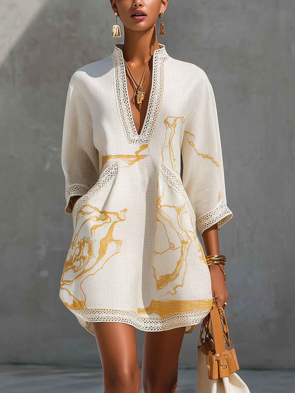 Vestido Mini de Viscosa Estampado en Oro Marfil