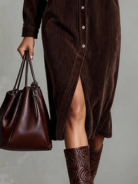 Blandina | Vestido midi de pana con bolsillos y un solo botón