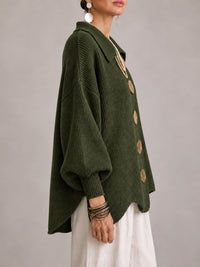 Elvira | Cárdigan Oversize Canalé con Bajo Festoneado, Verde Oliva