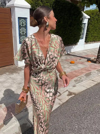 Higinia™ | Vestido Midi Estampado en Tonos Cobre