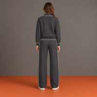 Bianca | Conjunto Amplio con Cuello Polo y Ribetes Finos