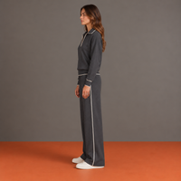 Bianca | Conjunto Amplio con Cuello Polo y Ribetes Finos
