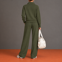 Evelina | Conjunto con Media Cremallera y Detalles Verticales Acanalados