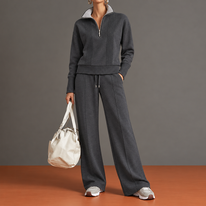 Evelina | Conjunto con Media Cremallera y Detalles Verticales Acanalados