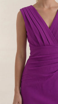 Vestido Midi Lydia con escote en forma de V