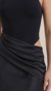 Maxi Vestido Hester con Cuello Alto